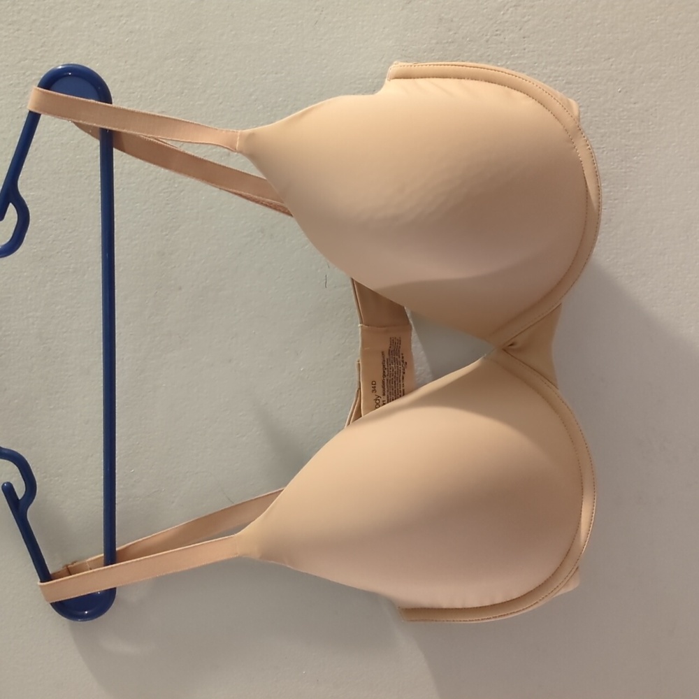 GapBody 34D beige